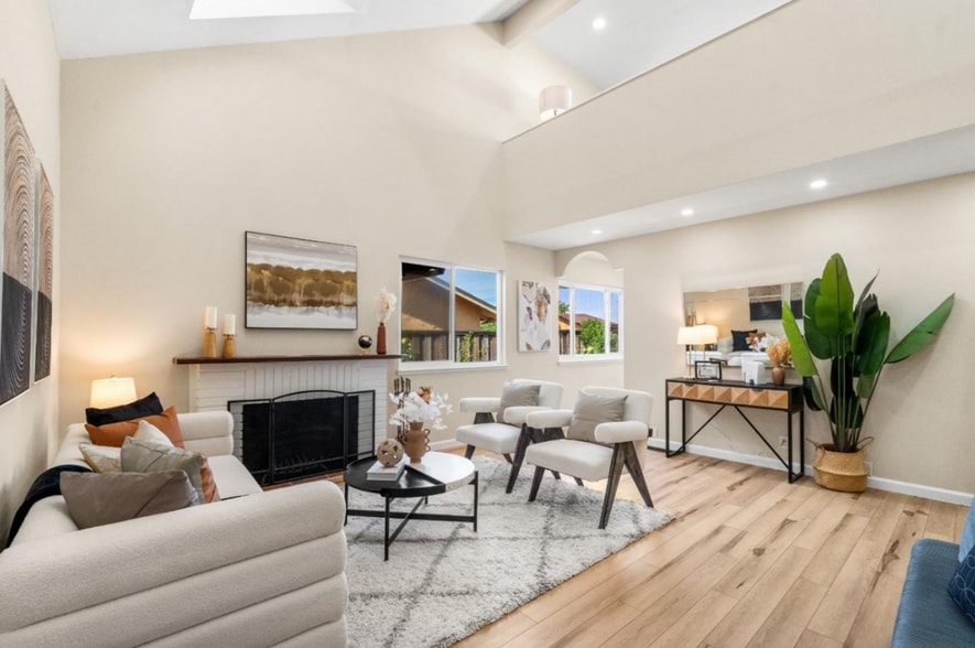 Building Photo - 6258 Camino Verde Dr