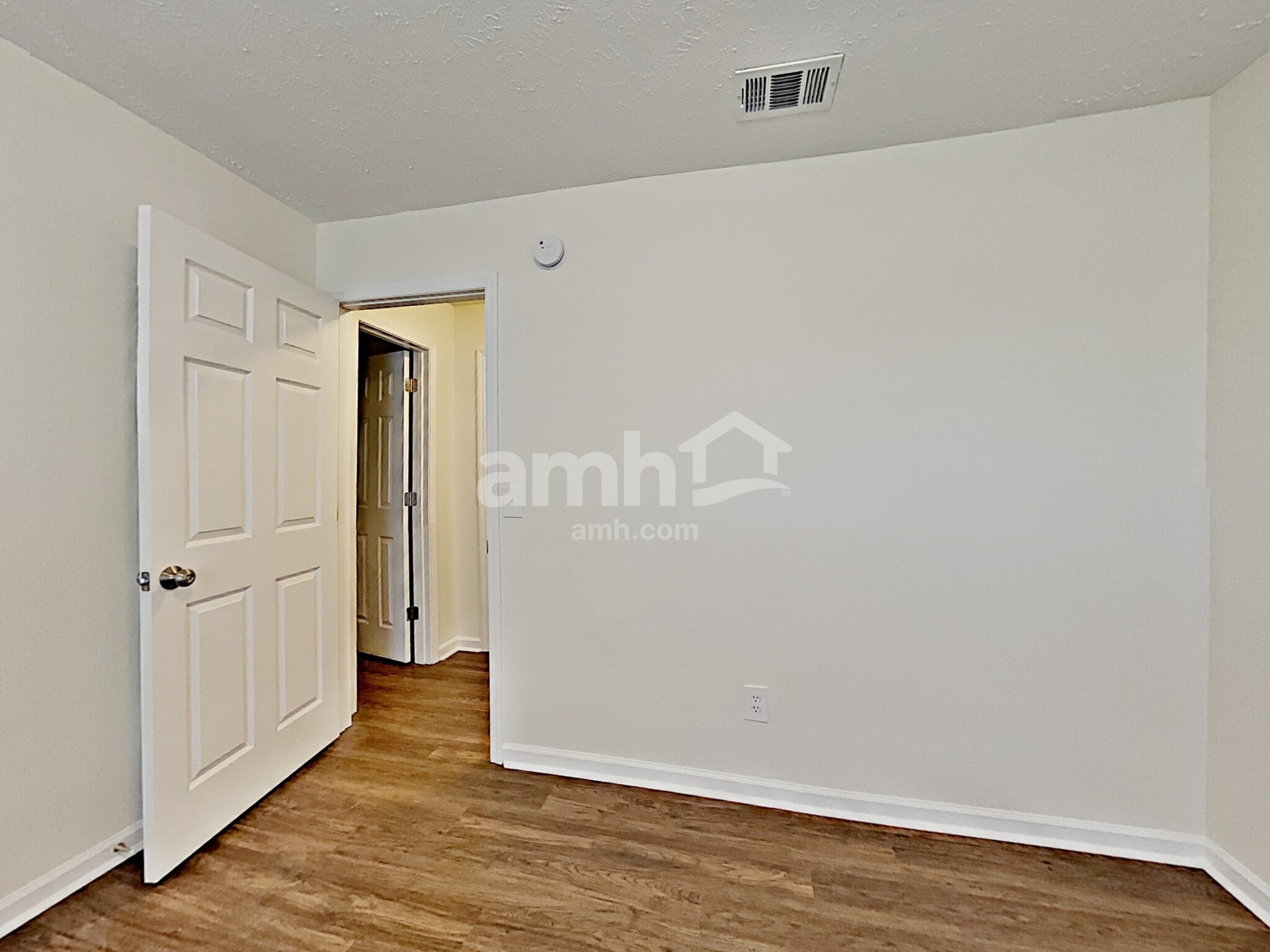 Building Photo - 1624 Jo Ann Dr