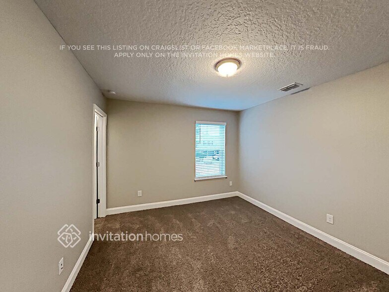 Building Photo - 421 Rivercliff Trl