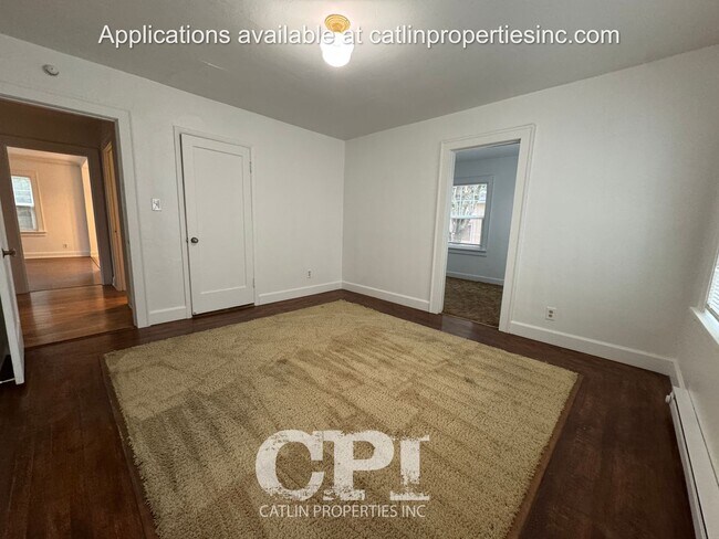 Building Photo - 1529 20th Ave