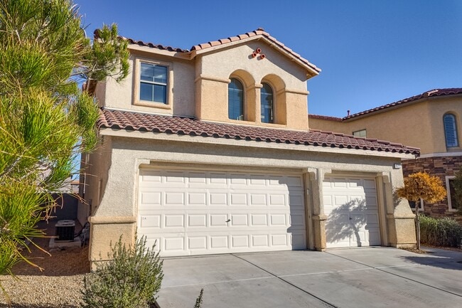 Building Photo - 9222 Cazador St