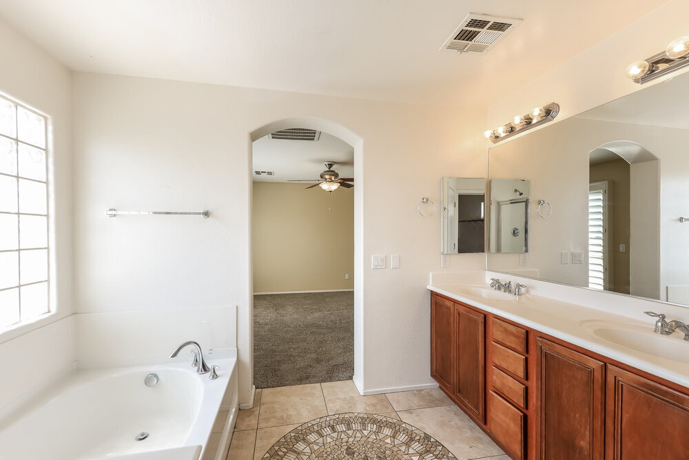 Building Photo - 27717 N 64th Dr