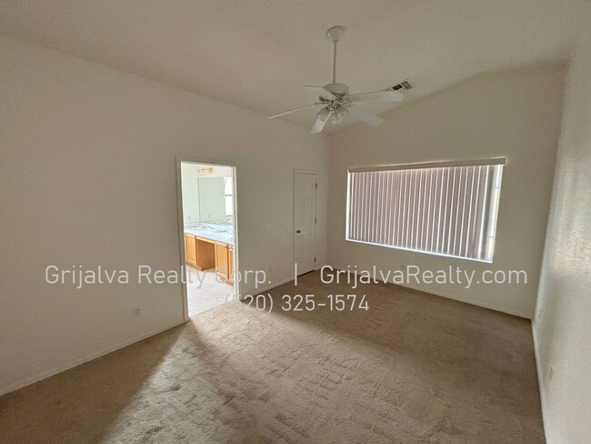 Building Photo - Large 3 Bedroom House for Rent on Eastside...