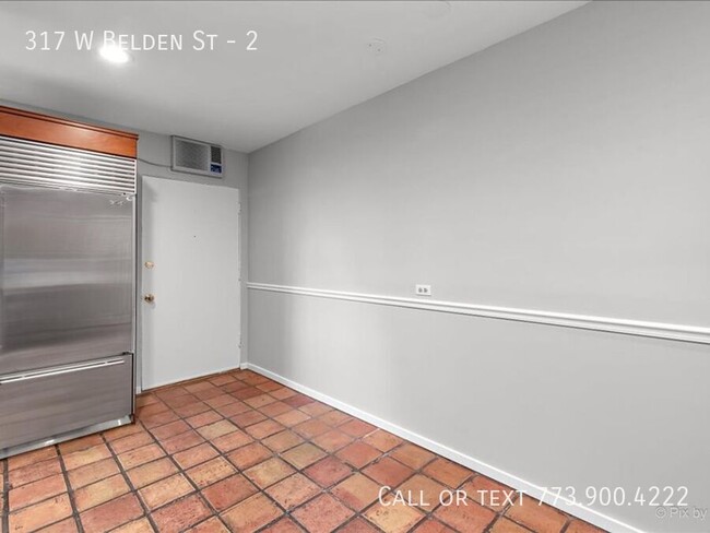 Building Photo - Lincoln Park Extra Large 3 bedroom 2 bath