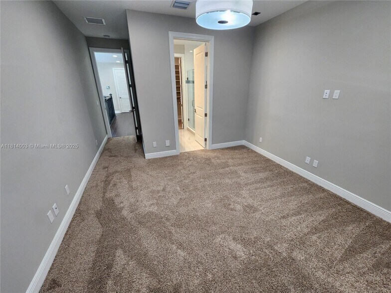 Building Photo - 13154 Faberge Pl