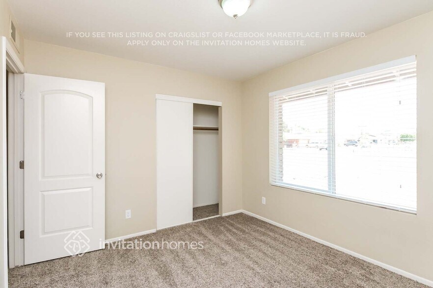 Building Photo - 11616 N 66th Dr