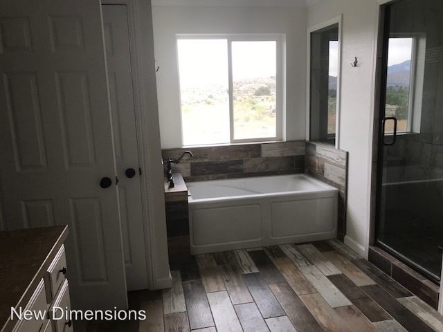 Building Photo - 4 br, 3.5 bath House - 1127 Pinion Hills Dr.