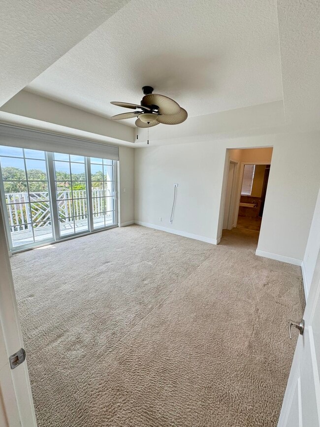 Building Photo - 341 Bay Colony Dr N