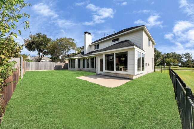 Building Photo - 5410 Deerbourne Chase Dr