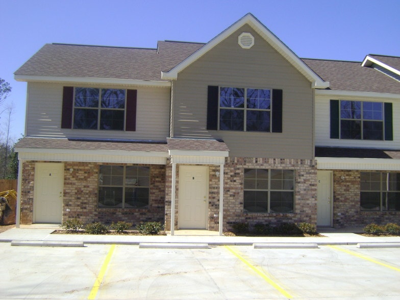 Building Photo - 43073 W Pleasant Ridge Rd