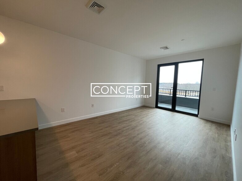 Building Photo - 199 Gardner St