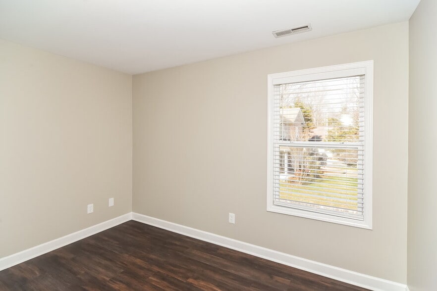 Building Photo - 4979 Morning Dove Ln