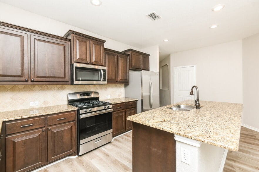 Building Photo - 14148 Rabbit Brush Ln