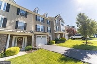 Building Photo - 218 Tall Trees Cir