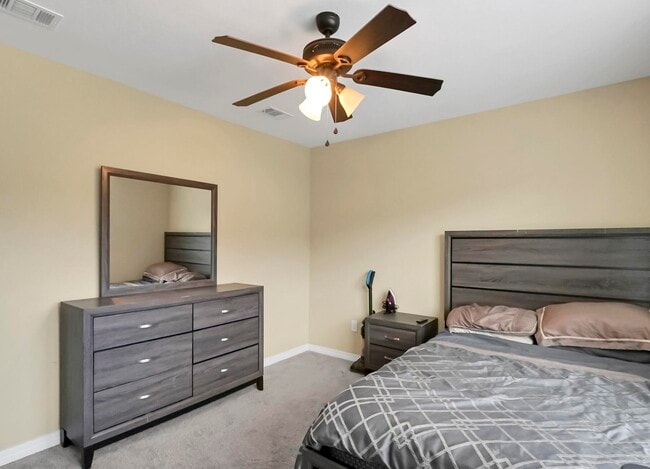 Building Photo - 220 Wainwright Dr