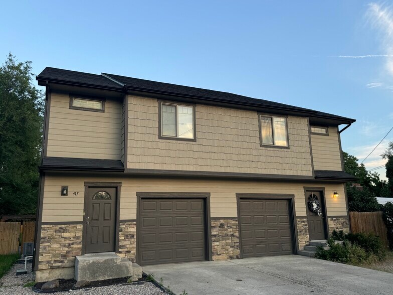 Primary Photo - 417 W Ivanhoe Rd