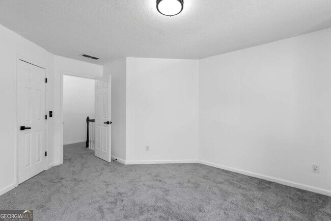 Building Photo - 1612 Branch Creek Cove