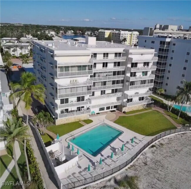 Building Photo - 1977 Gulf Shore Blvd N