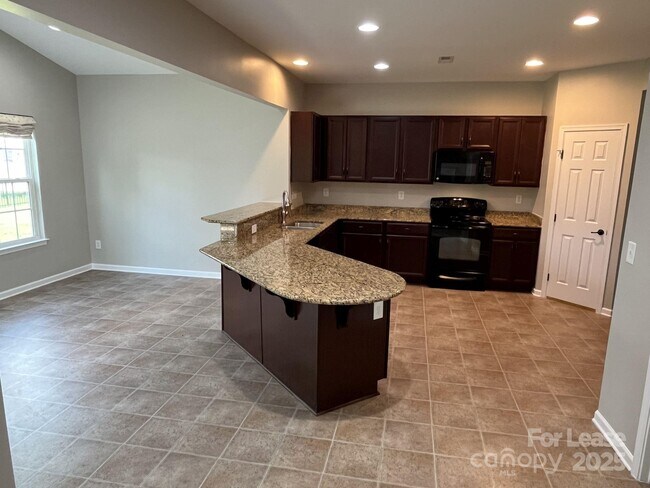 Building Photo - 10855 Tailwater St