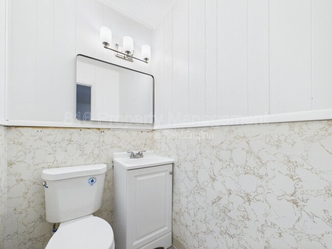 Building Photo - 4206 Vineyard Rd