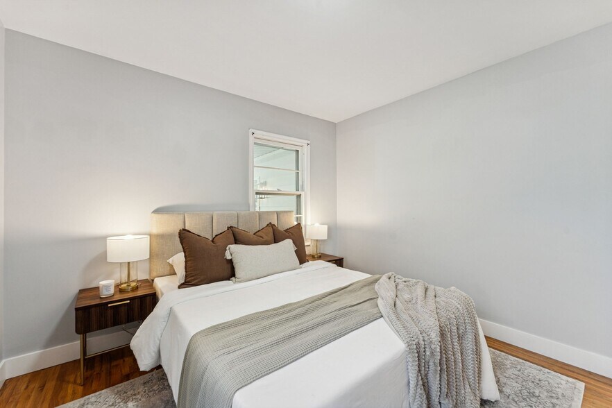 Building Photo - 2937 S 900 E