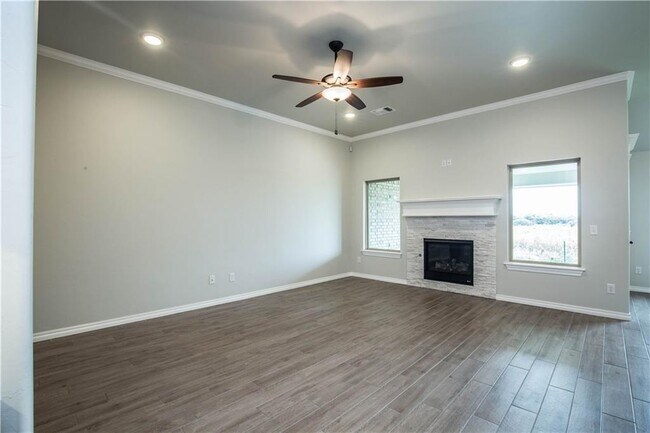 Building Photo - 14309 Limestone Ln