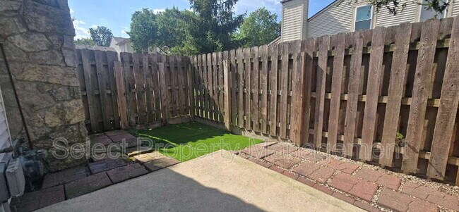 Building Photo - 6309 Sawmill Woods Dr