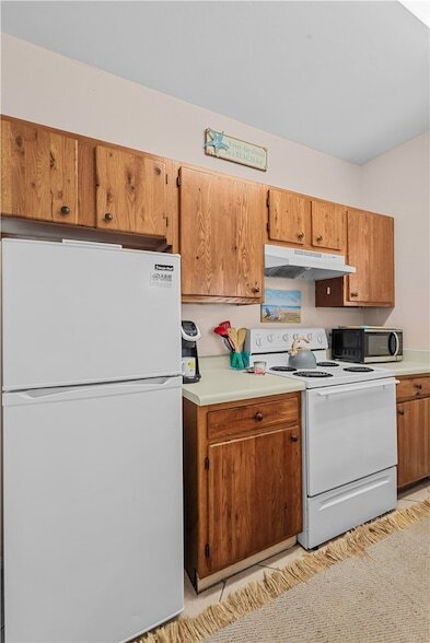 Building Photo - 15010 Leeward Dr