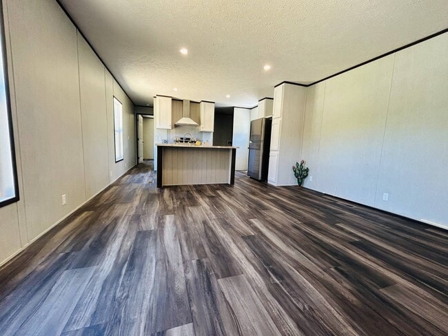 Building Photo - 162 Autumn Ln