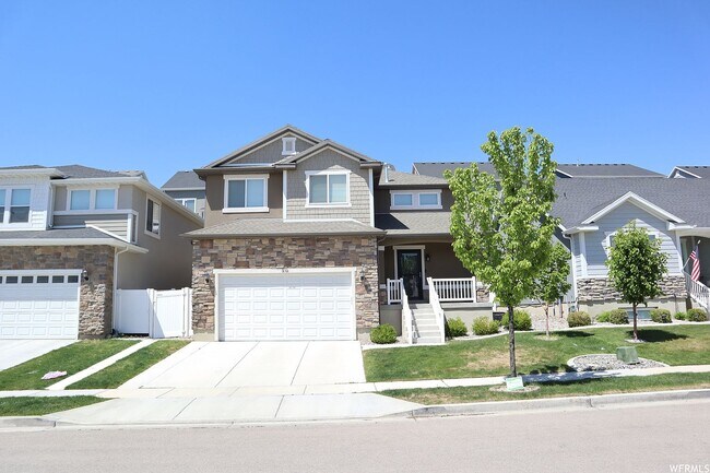 Primary Photo - 616 W 4050 N