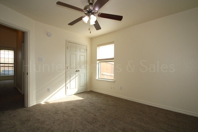 Building Photo - 4 Bedroom in Copperas Cove’s House Creek N...