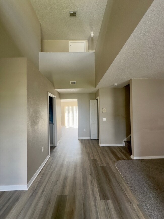 Building Photo - Two-Story Corner Lot!