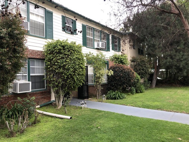 Building Photo - 410 S Sierra Madre Blvd