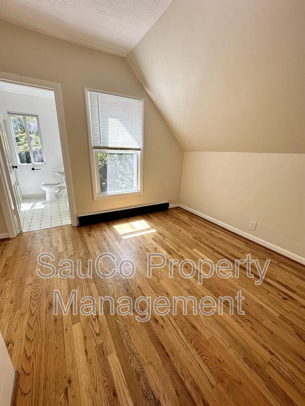 Building Photo - 5110 NE Glisan St