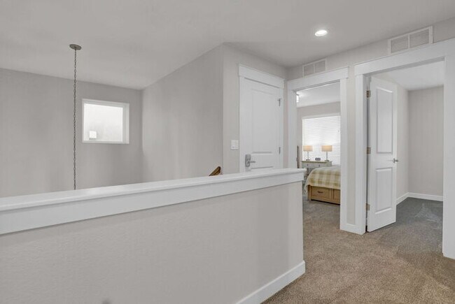 Building Photo - 3719 Venice Grove