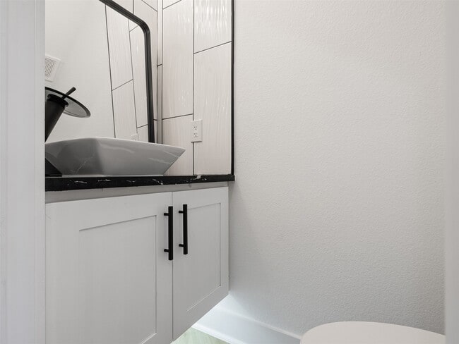 Building Photo - 4226 Sterling St