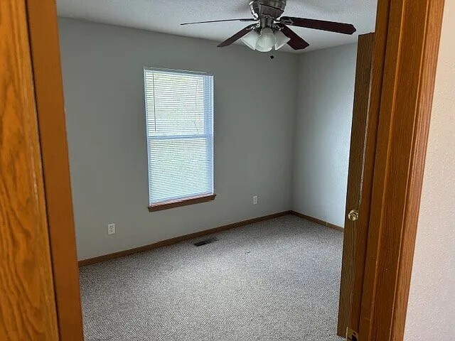 Building Photo - 1007 S Sheridan St