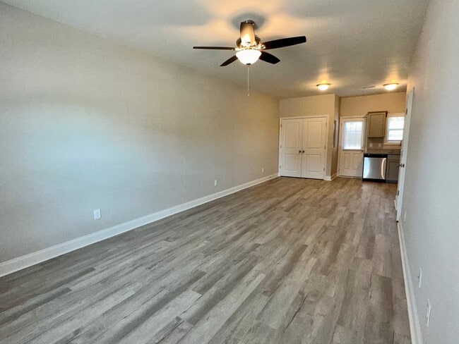 Building Photo - 2841-A Jubilee Dr