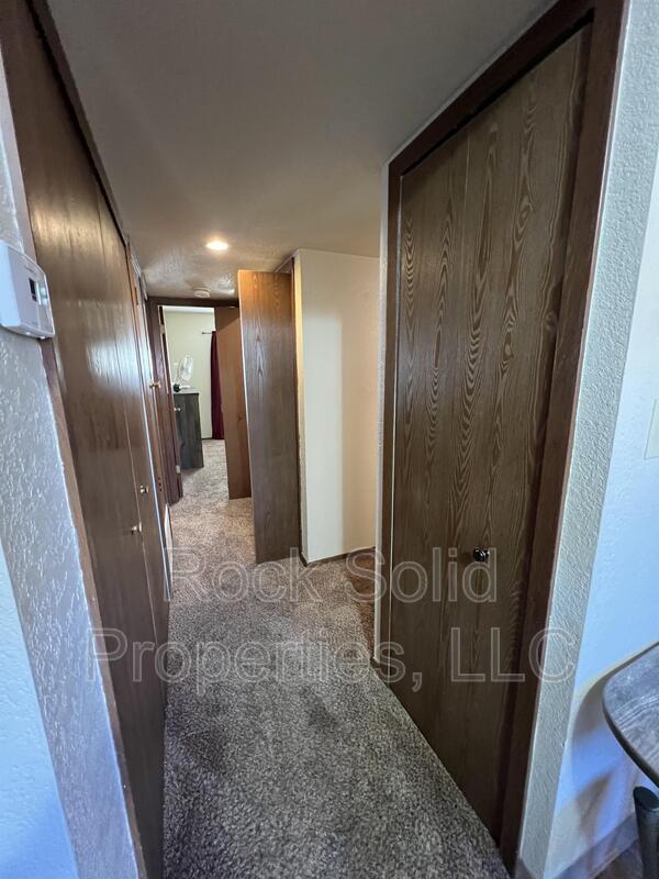 Building Photo - 3305 Frontier St