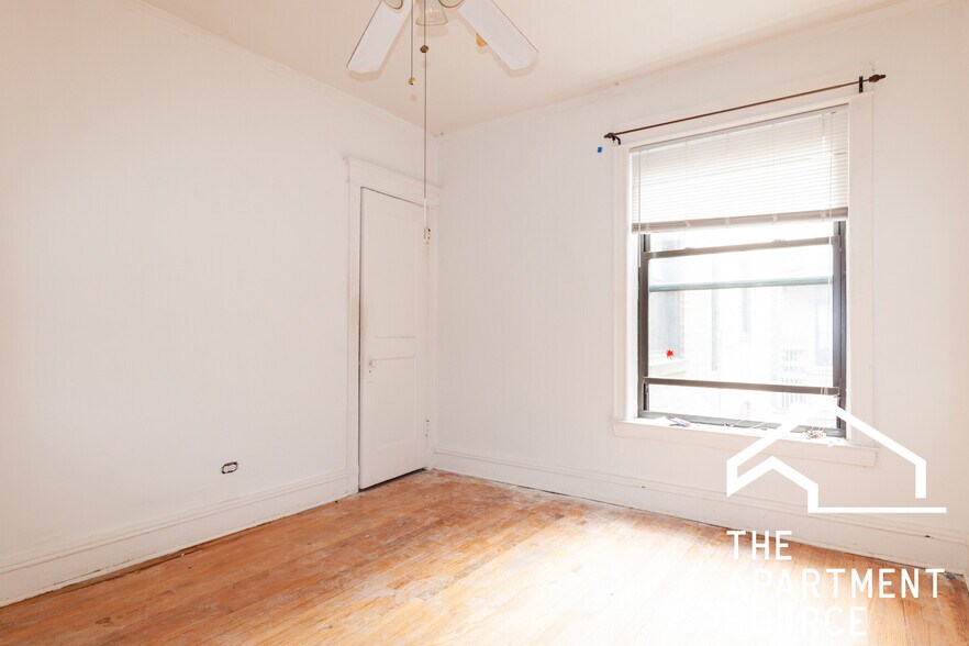 Building Photo - 901 S Bell Ave