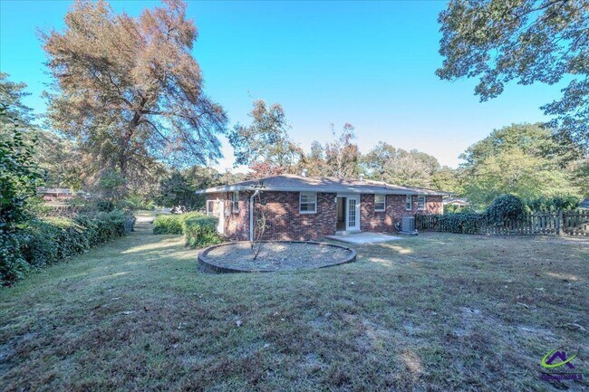 Building Photo - 100 Belmont Dr