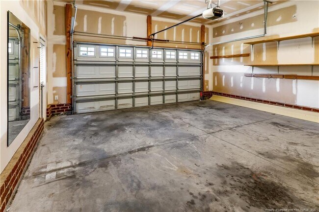 Building Photo - 136 Cottswold Ln