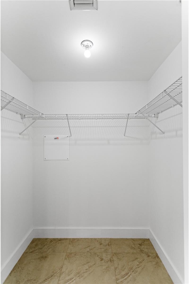 Building Photo - 300 S Biscayne Blvd