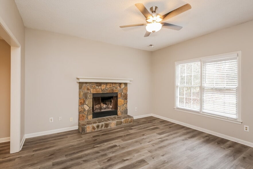 Building Photo - 4834 Diggers Way