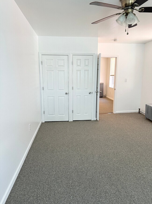 Building Photo - 3347 Seymour Ave