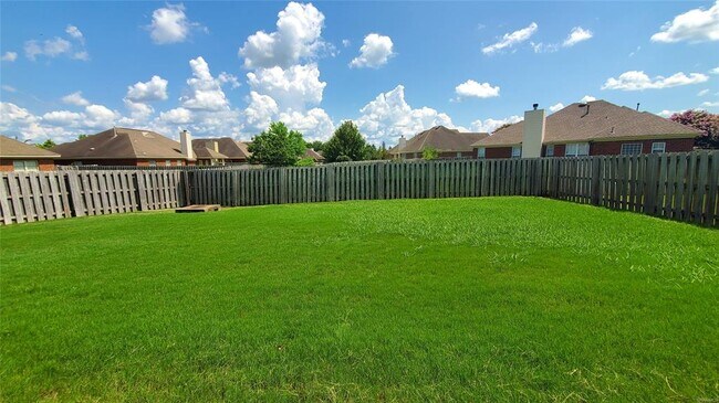 Building Photo - 9765 Helmsley Cir