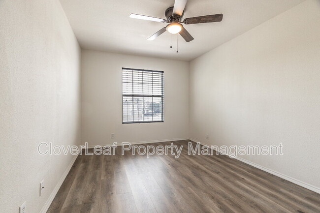 Building Photo - 12411 Penny Royale