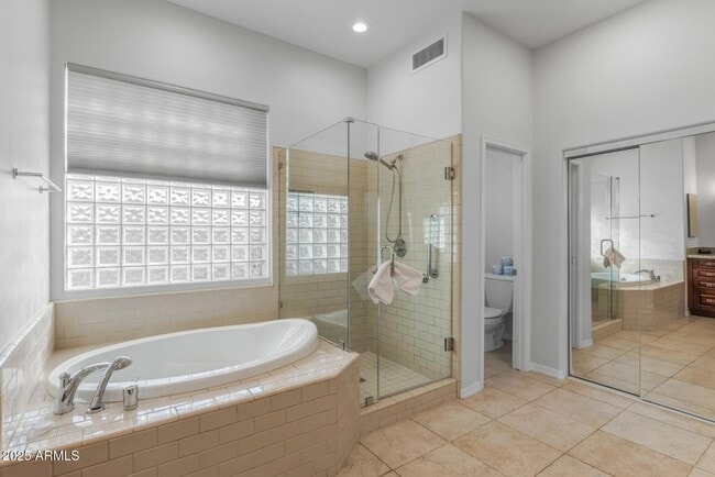 Building Photo - 7474 E Red Bird Rd