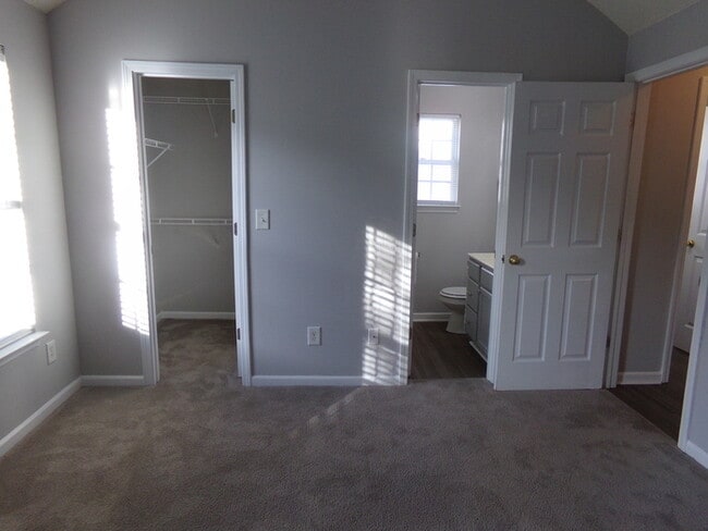 Building Photo - Beautifully Renovated 3-Bedroom Ranch Home