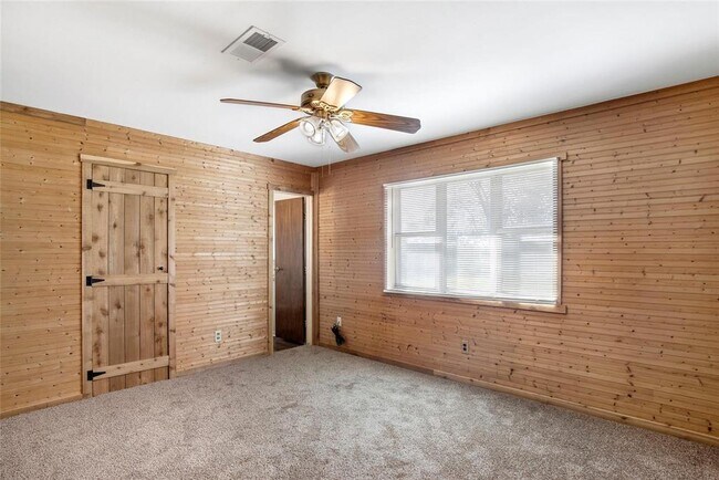 Building Photo - 17219 Janacek Rd